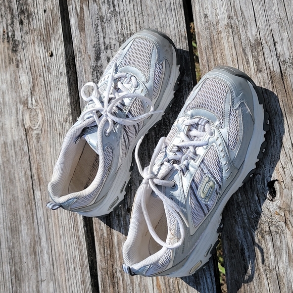 Sketchers D'lites sports shoes 11562 size 8.5 womens - Picture 2 of 7